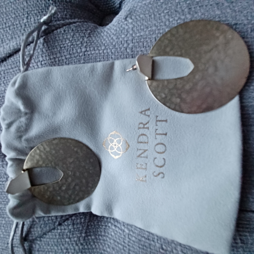 KENDRA SCOTT Diane Earrings Gold GUC
